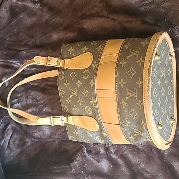 Vintage Louis Vuitton Marais Bucket Purse - Picture 3 of 4